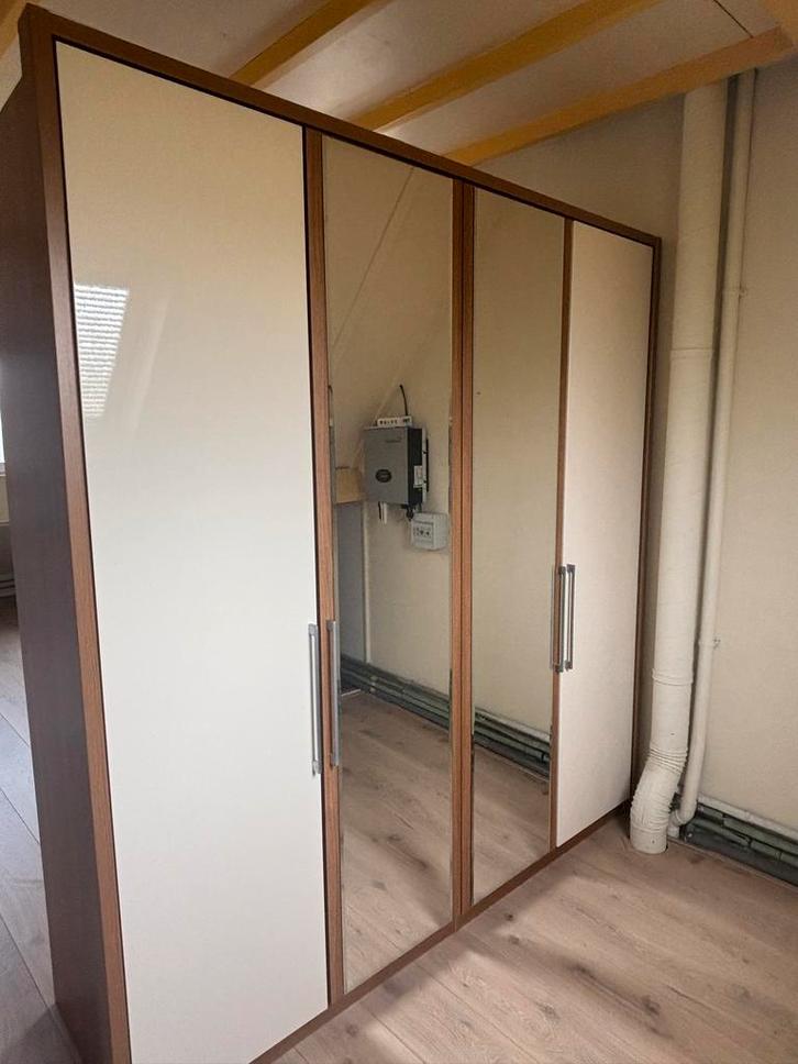 Ruime Kast met Spiegels en Planken, Huis en Inrichting, Kasten | Kledingkasten, Zo goed als nieuw, 200 cm of meer, 150 tot 200 cm