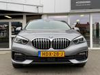 BMW 1-serie 118i Introduction Edition Automaat - Navigatie, Gebruikt, Bedrijf, 3 cilinders, Lichtsensor