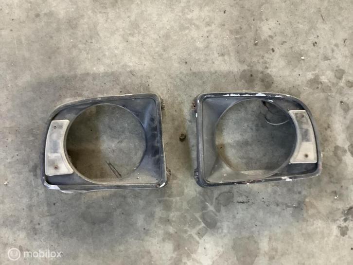 Volvo 140 142 144 145 Koplampframe Koplamprand set, Auto-onderdelen, Verlichting, Gebruikt, Ophalen of Verzenden