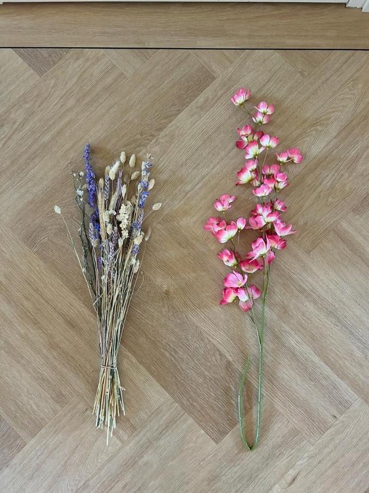 Droogbloemen boeket, lavendel + zijden bloem wolfbes, Huis en Inrichting, Woonaccessoires | Droogbloemen, Nieuw, Ophalen of Verzenden