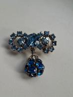 Vintage broche met blauwe stenen, Ophalen of Verzenden, Overige materialen, Broche