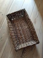 Oude rieten mand 50 x 32 cm., Ophalen