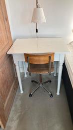 Oud klein houten/ijzeren stoeltje, Ophalen, Zo goed als nieuw, Tafel(s) en Stoel(en)