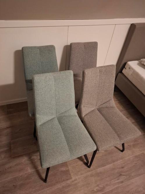 Xooon Artella eettafelstoelen 4x (mintgroen en grijs), Huis en Inrichting, Stoelen, Zo goed als nieuw, Vier, Overige materialen