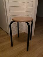 Houten krukje met zwarte poten, Huis en Inrichting, Ophalen, Zo goed als nieuw, Eén