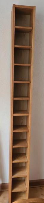 Cd kast van ikea, Ophalen, 150 discs of meer, Zo goed als nieuw, Hout