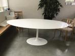 Ovale eettafel geinspireerd op tulip van  Eero Saarinen, Huis en Inrichting, Ophalen, Gebruikt, 100 tot 150 cm, Vijf personen of meer