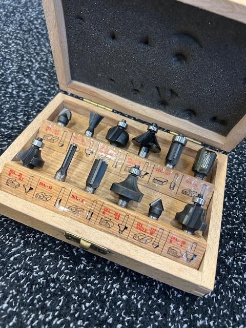 Frezenset 12 delig - 8 mm, Ophalen, Nieuw
