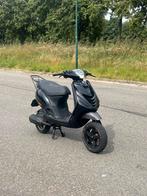 Zip 125cc brom swingarm VERS, Fietsen en Brommers, Scooters | Piaggio, Ophalen, Zo goed als nieuw, Zip