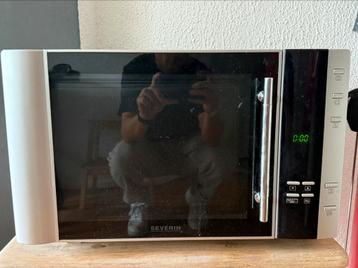 Severin Combi Magnetron/Oven beschikbaar voor biedingen