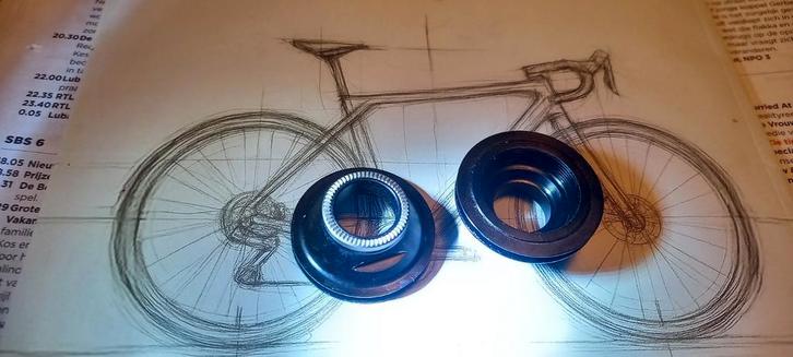 €5 nieuwe DT Swiss 240S voornaaf OS Einddoppen 15 mm, 20mm,, Fietsen en Brommers, Fietsonderdelen, Nieuw, Mountainbike, Wiel, Ophalen of Verzenden