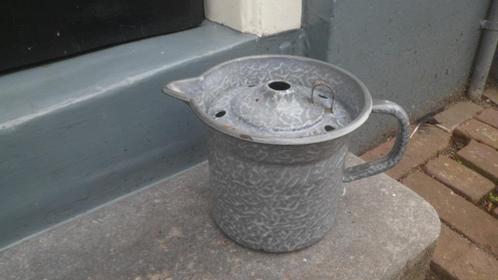 Vintage EMAILLEN MELKKOKER met deksel grijs gewolkt emaille, Antiek en Kunst, Antiek | Emaille, Ophalen of Verzenden