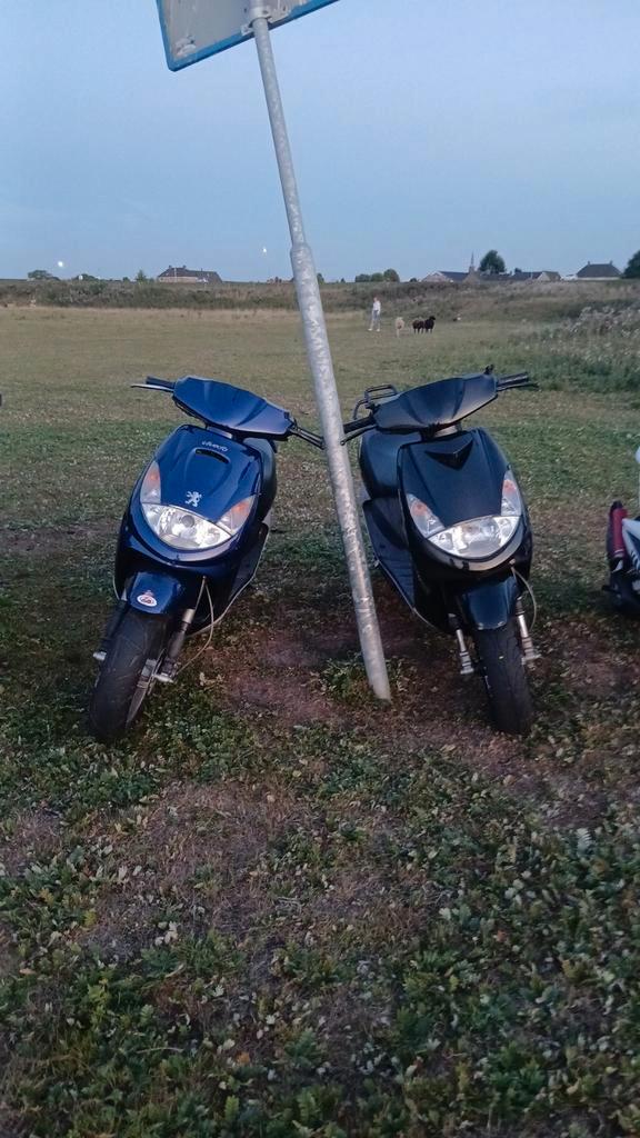 Viva city 70cc, Fietsen en Brommers, Scooters | Peugeot, Zo goed als nieuw, Vivacity, Tweetakt, Ophalen of Verzenden