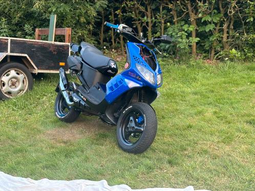 Speedfight / vivacity ‼️ onderdelen 2 takt Peugeot verticaal, Fietsen en Brommers, Brommeronderdelen | Scooters, Zo goed als nieuw