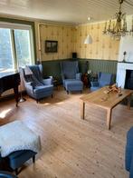 Aanbieding Zweeds vakantiehuis met 5 slaapkamers, 4 of meer slaapkamers, In bos, 6 personen, Wasmachine