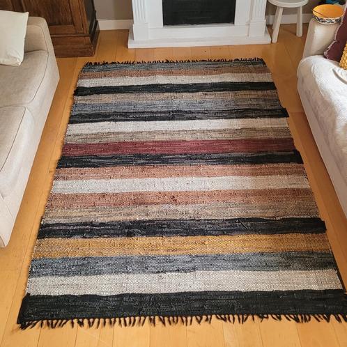Gestreepte vloerkleed, Huis en Inrichting, Stoffering | Tapijten en Kleden, Zo goed als nieuw, 150 tot 200 cm, Rechthoekig, Wit