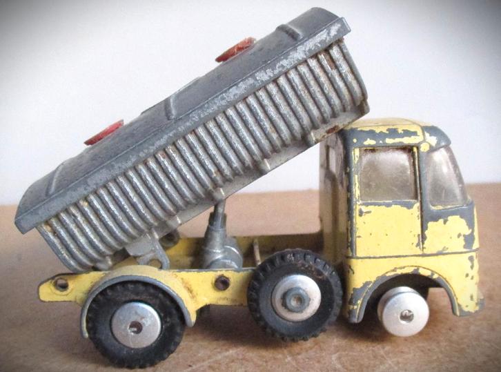 Corgi Toys Cementwagen~1959~460 E.R.F. Model 64-G, Hobby en Vrije tijd, Modelauto's | 1:43, Gebruikt, Bus of Vrachtwagen, Corgi