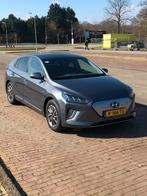 Auto Hyundai ioniq EV premium136pk Aut Grijs Metalic, Auto's, Hyundai, Te koop, Zilver of Grijs, Geïmporteerd, 5 stoelen