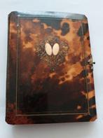 Notitieboekje midden 19e eeuw schildpad met goud., Antiek en Kunst, Antiek | Overige Antiek, Ophalen of Verzenden