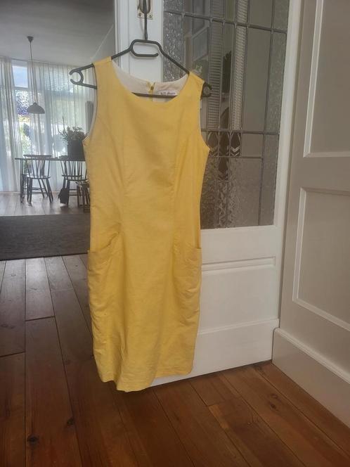 Klassieke elegante mouwloze gele zomerjurk Zara, Kleding | Dames, Jurken, Zo goed als nieuw, Maat 38/40 (M), Geel, Boven de knie