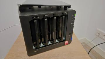 Synology Disk Station DS414 NAS ,  4 HDD Slots + 4x 2TB WD beschikbaar voor biedingen