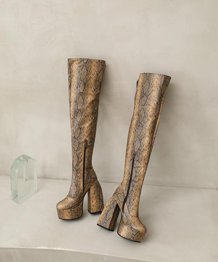 Bruine slangen overknee laarzen dames vrouwen hoge beige, Kleding | Dames, Schoenen, Nieuw, Hoge laarzen, Beige, Verzenden