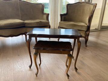 Vintage antiek nesttafel  Bijzettafel notenhout beschikbaar voor biedingen
