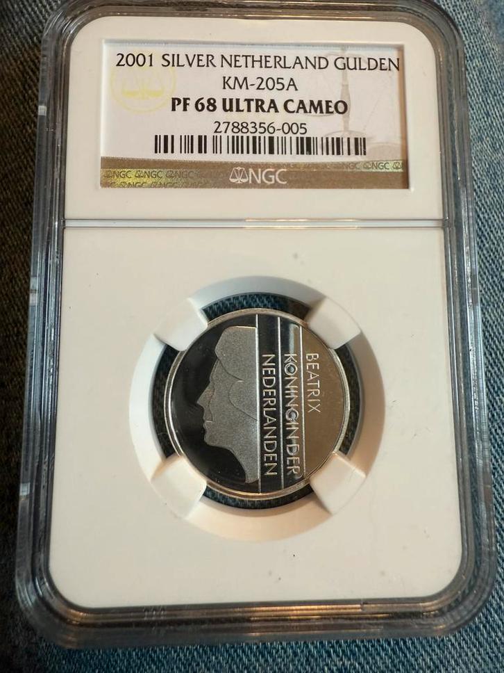 2001 zilveren gulden PF68 ULTRA CAMEO, Postzegels en Munten, Munten | Nederland, Losse munt, 1 gulden, Koningin Beatrix, Zilver