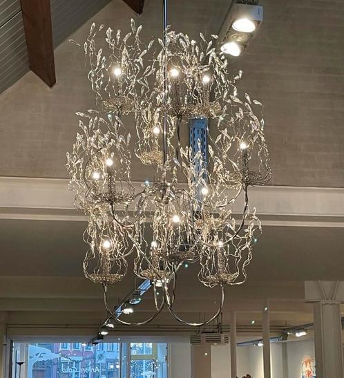 Brand van Egmond Candles and Spirits kroonluchter sale, Huis en Inrichting, Lampen | Kroonluchters, Ophalen