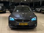 BMW 5-serie Touring 525xd High Exe /PANO/HUD/ACC/LEDER/Deale, Auto's, Automaat, 4 cilinders, 2000 kg, Diesel