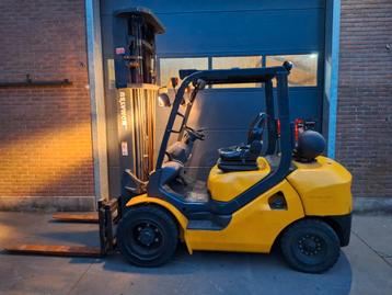 Komatsu Prima Heftruck met 3 delige freeliftmast, sideshift  beschikbaar voor biedingen