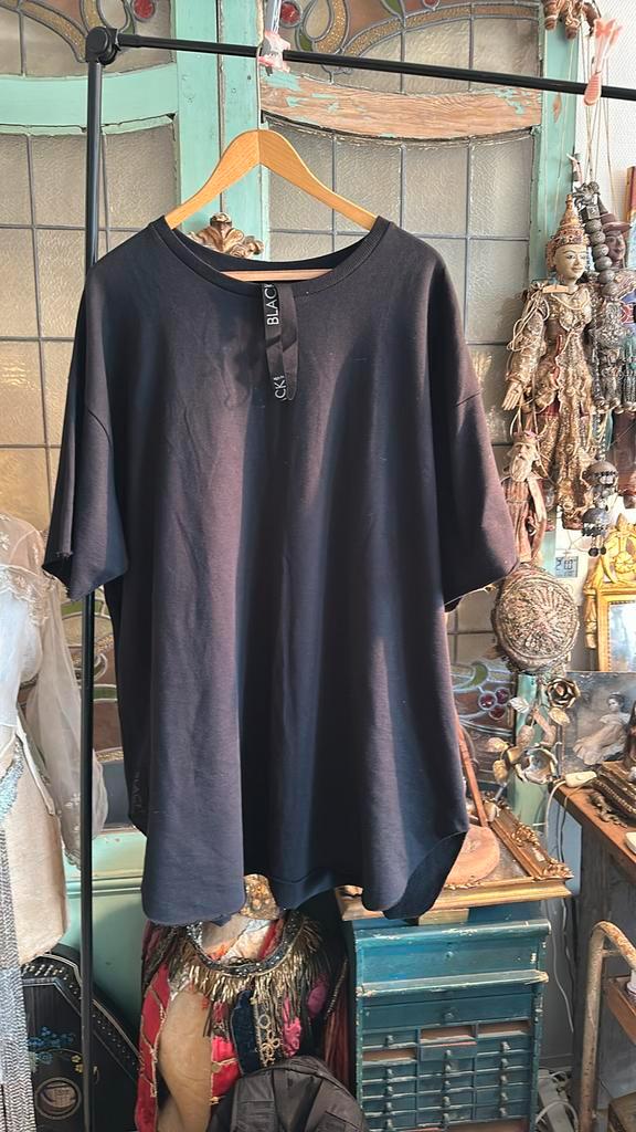 BLACK BY K and M. Nieuw shirt , jurk , dunne joggingstof, Kleding | Dames, Jurken, Nieuw, Zwart, Onder de knie, Ophalen of Verzenden