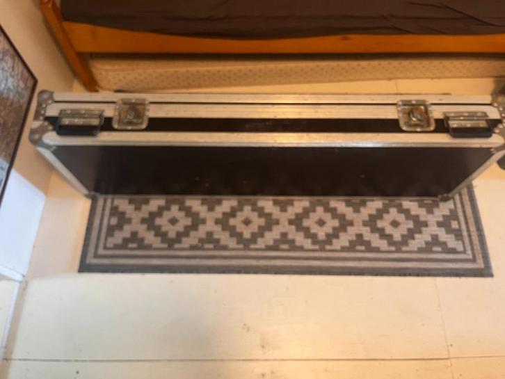 Muziek, Muziek en Instrumenten, Behuizingen en Koffers, Gebruikt, Keyboard of Synthesizer, Flightcase, Ophalen