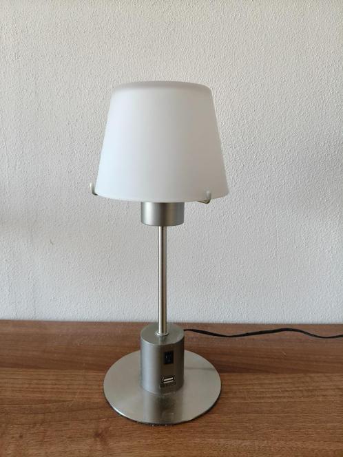 LED tafellampje met USB aansluiting, Huis en Inrichting, Lampen | Tafellampen, Zo goed als nieuw, Minder dan 50 cm, Glas, Metaal