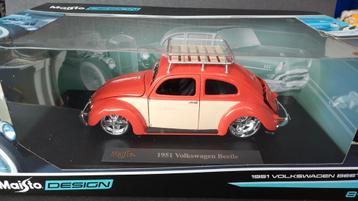 Volkswagen VW Beetle 1951 Cal Look 1:18 Maisto Pol beschikbaar voor biedingen
