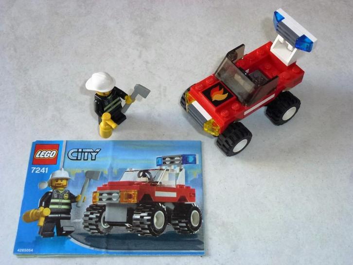 Lego city serie, brandweerman met jeepje, set nr. 7241, Kinderen en Baby's, Speelgoed | Duplo en Lego, Zo goed als nieuw, Lego