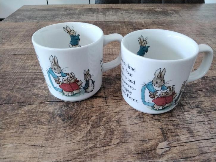 2 Wedgwood Peter Rabbit Mokken - Zo Goed Als Nieuw, Huis en Inrichting, Keuken | Servies, Ophalen of Verzenden