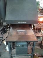 Aardgas smeedvuur (ook om te bouwen tot propaan) merk Angele, Doe-het-zelf en Verbouw, Gereedschap | Overige machines, Ophalen