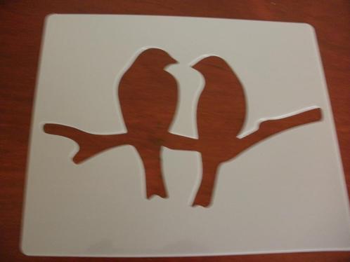 1026 -HERBRUIKBAAR SJABLOON  - 2 VOGELS OP KALE TAK, Hobby en Vrije tijd, Knutselen, Nieuw, Materiaal, Ophalen of Verzenden