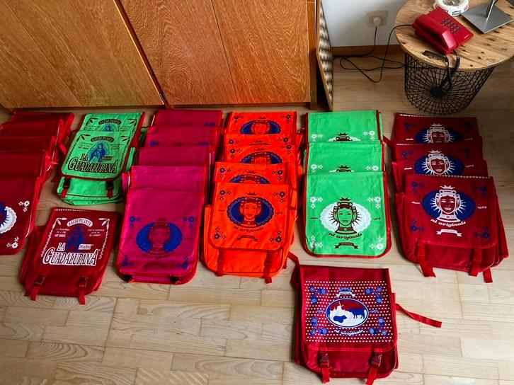 Nieuwe Dubbele Fietstassen (Zeeuwsmeisje), Fietsen en Brommers, Fietsaccessoires | Fietstassen, Nieuw, Ophalen of Verzenden