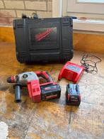 Milwaukee M28 Boorhamer met Accu's en Lader, Boor- en/of Breekhamer, Ophalen of Verzenden, Klopboormechanisme, Gebruikt