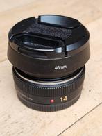 Nieuwe Panasonic Lumix 1:2.5/14mm pancake lens met zonnekap, Ophalen of Verzenden, Zo goed als nieuw