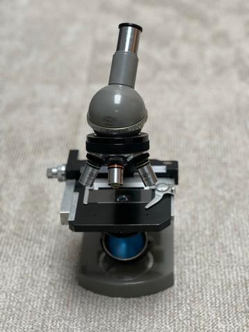 Olympus Microscoop in Houten Koffer beschikbaar voor biedingen