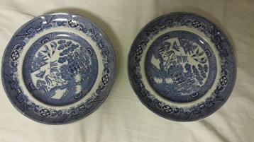2 Vintage Blauwe Borden beschikbaar voor biedingen