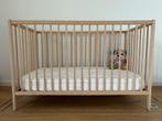 Baby Bed (Ikea Sniglar) met matras!, Kinderen en Baby's, Kinderkamer | Bedden, Minder dan 70 cm, Minder dan 140 cm, Matras, Zo goed als nieuw