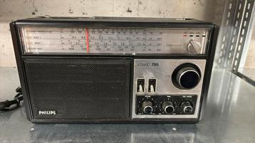 Philips 4 Band 795 vintage radio