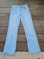 Dames jeans mt 32 Stradivarius., Kleding | Dames, Blauw, Ophalen of Verzenden, Zo goed als nieuw, W30 - W32 (confectie 38/40)