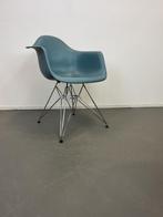 6 Vitra Eames DAR stoel Turquoise eifel onderstel