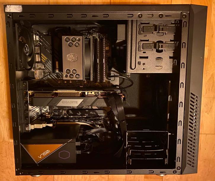 Computer RTX 2070 super 32GB ram Ryzen 5 3600x, Computers en Software, Desktop Pc's, Gebruikt, 3 tot 4 Ghz, SSD, 32 GB, Met videokaart