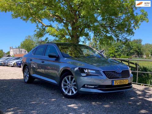 Skoda Superb 1.6 TDI Style Business | Pano + DSG + Navi Nu, Auto's, Skoda, Bedrijf, Te koop, Superb, ABS, Achteruitrijcamera, Adaptive Cruise Control